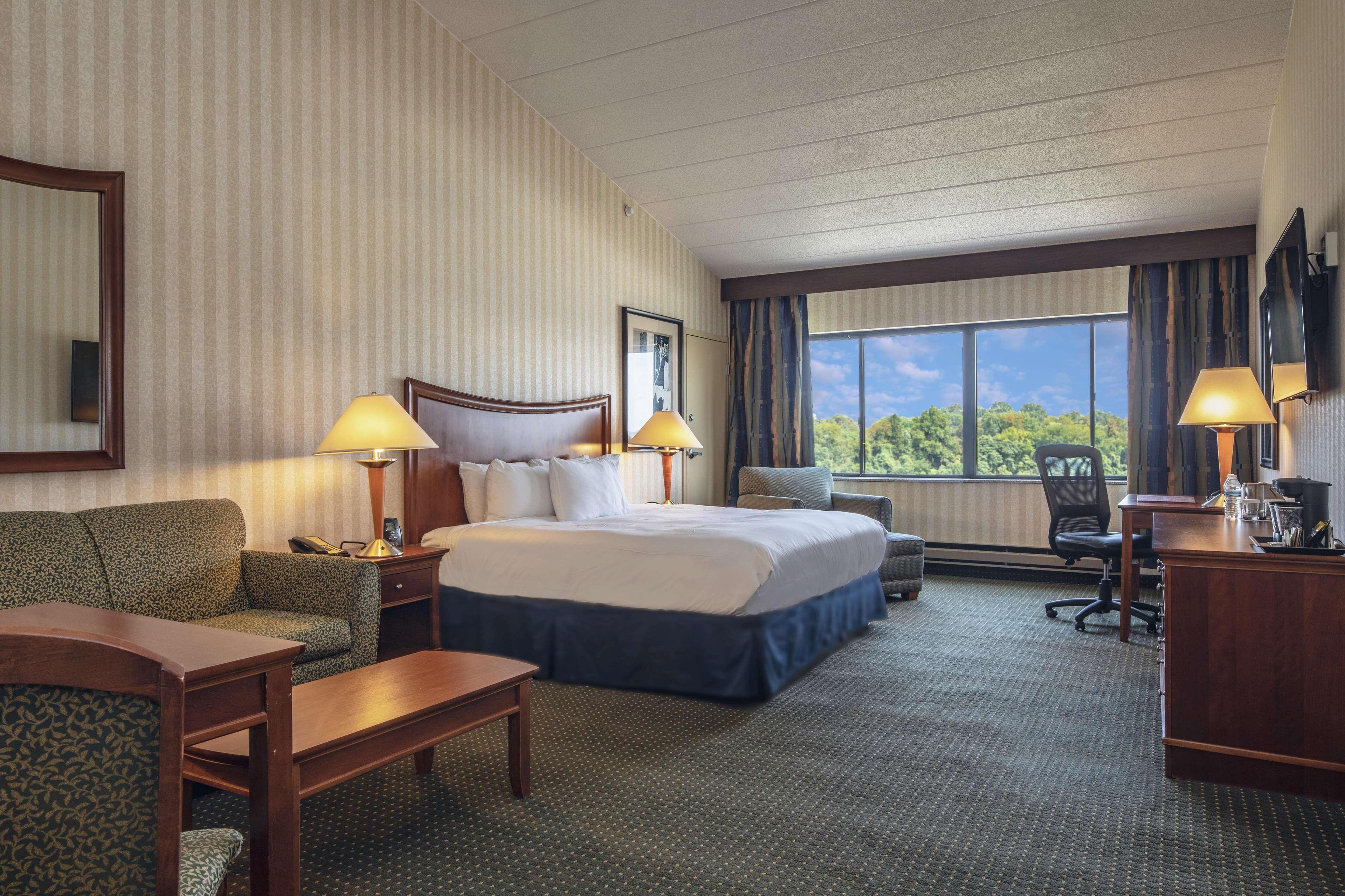 Doubletree By Hilton Pittsburgh Monroeville Convention Center Dış mekan fotoğraf