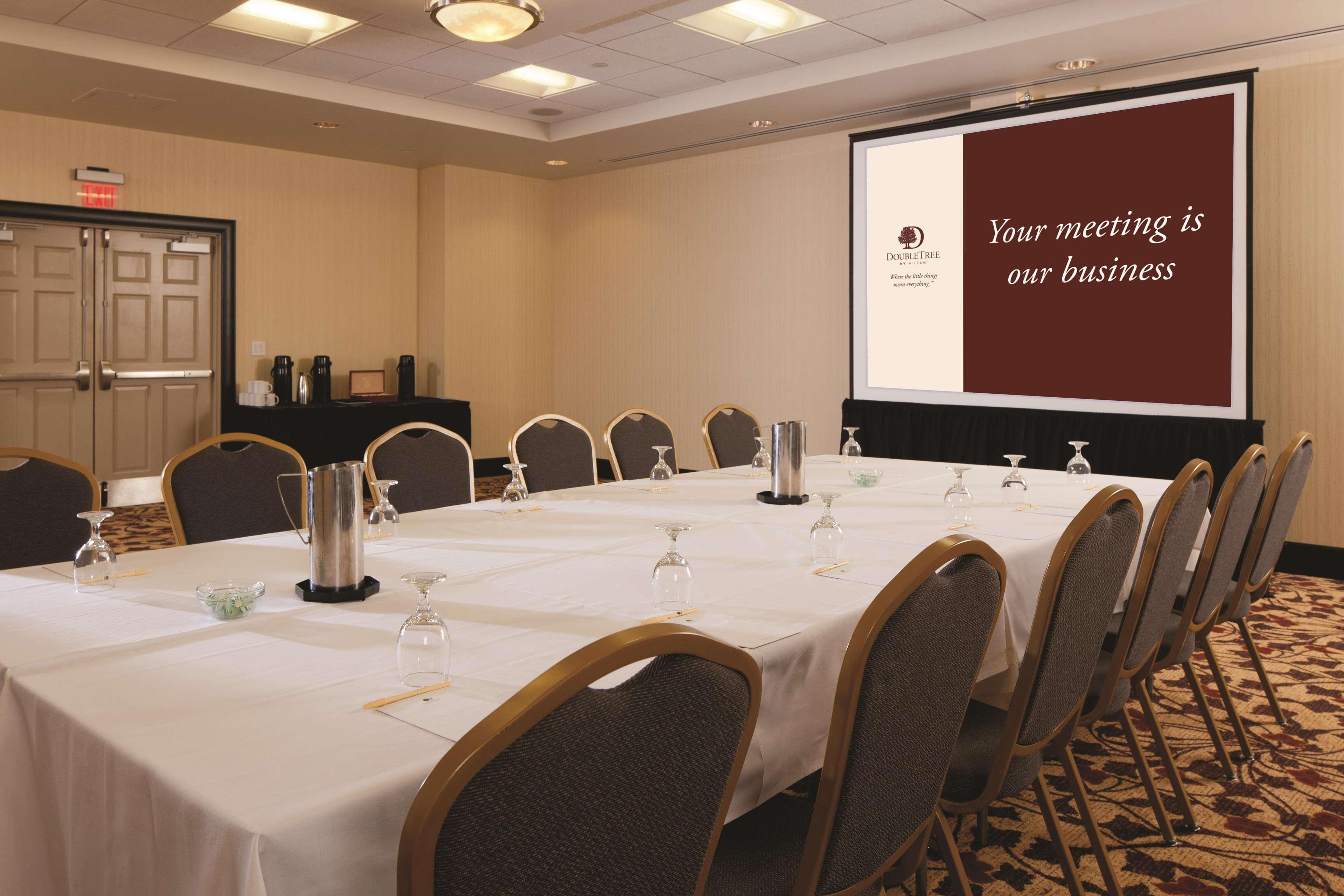 Doubletree By Hilton Pittsburgh Monroeville Convention Center Dış mekan fotoğraf