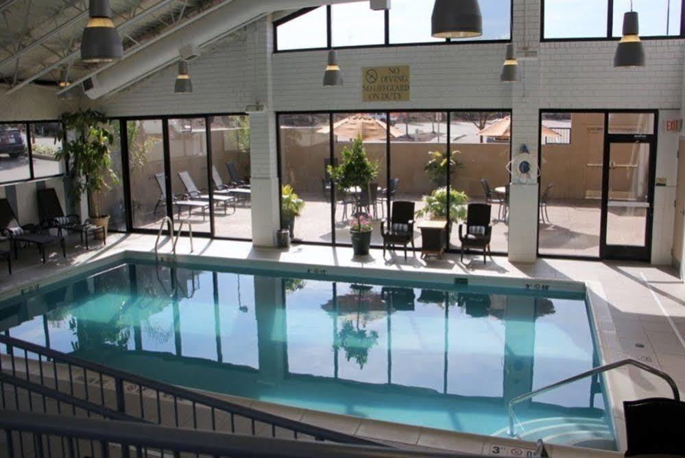 Doubletree By Hilton Pittsburgh Monroeville Convention Center Dış mekan fotoğraf